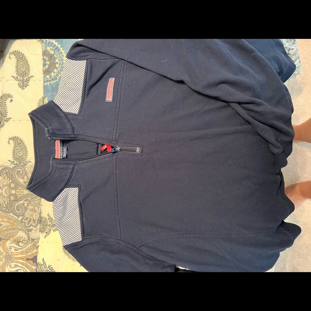 Vineyard Vines - navy women’s Shep Shirt. Size L